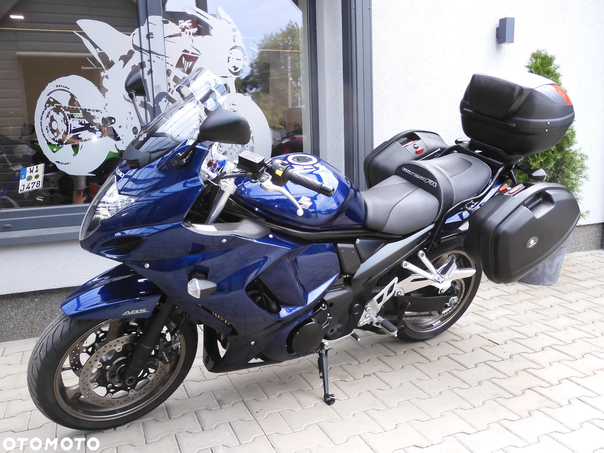 Suzuki GSX - 20