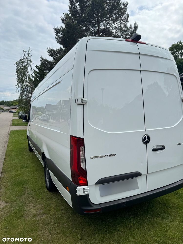 Mercedes-Benz Sprinter - 5