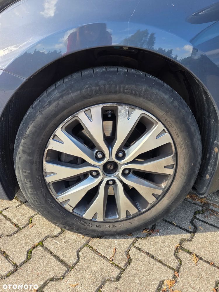 Kia Ceed - 31