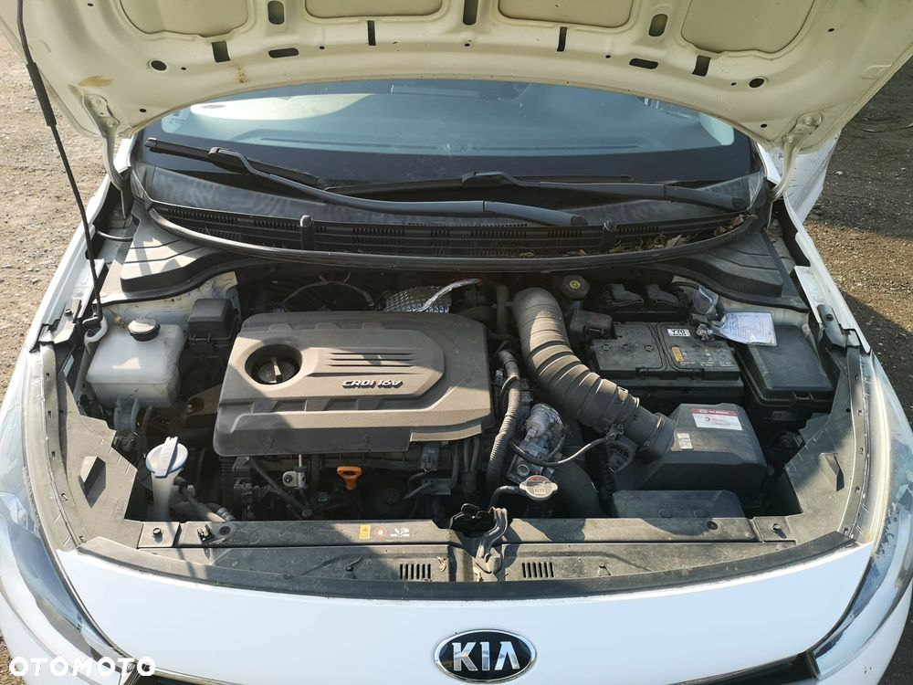 Kia Rio 1.4 crdi Business Line - 38