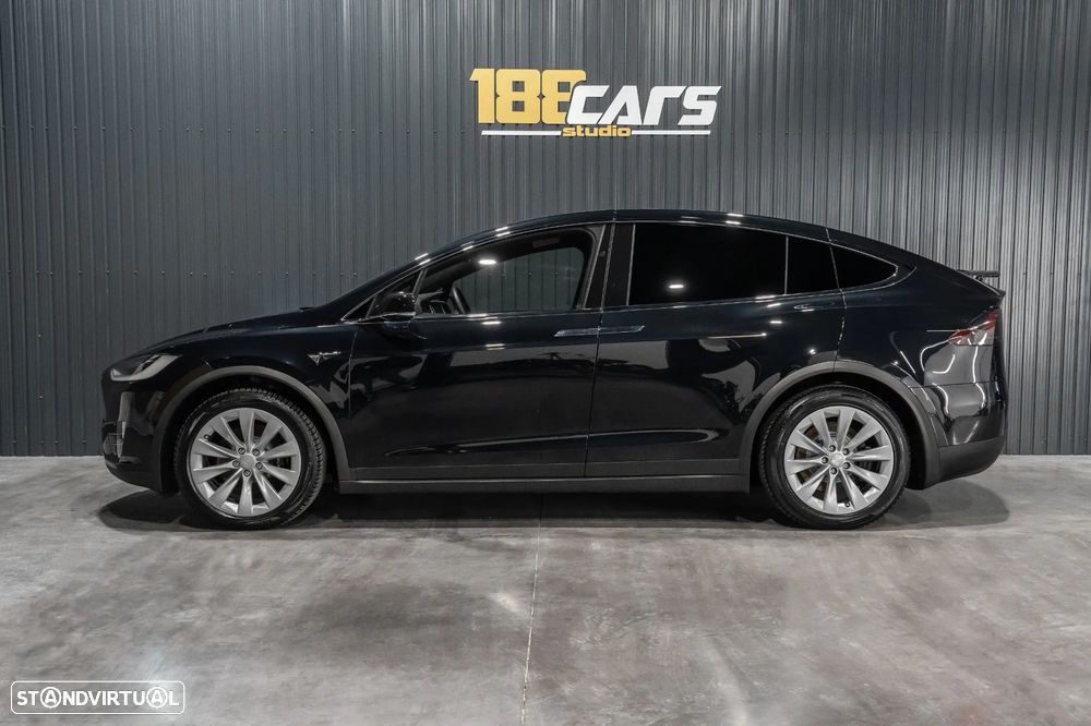 Tesla Model X 100D - 26