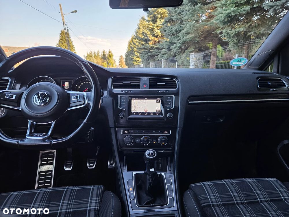 Volkswagen Golf GTD BlueMotion Technology - 23