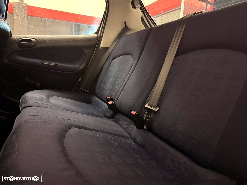 Peugeot 206 1.1 Color Line - 7