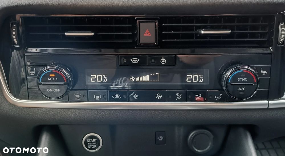 Nissan Qashqai 1.3 DIG-T MHEV N-Connecta - 33