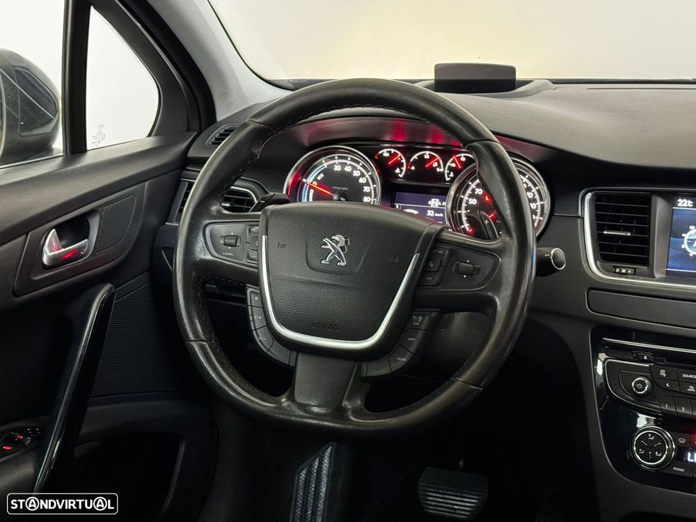 Peugeot 508 2.0 HDi Hybrid4 2-Tronic - 28