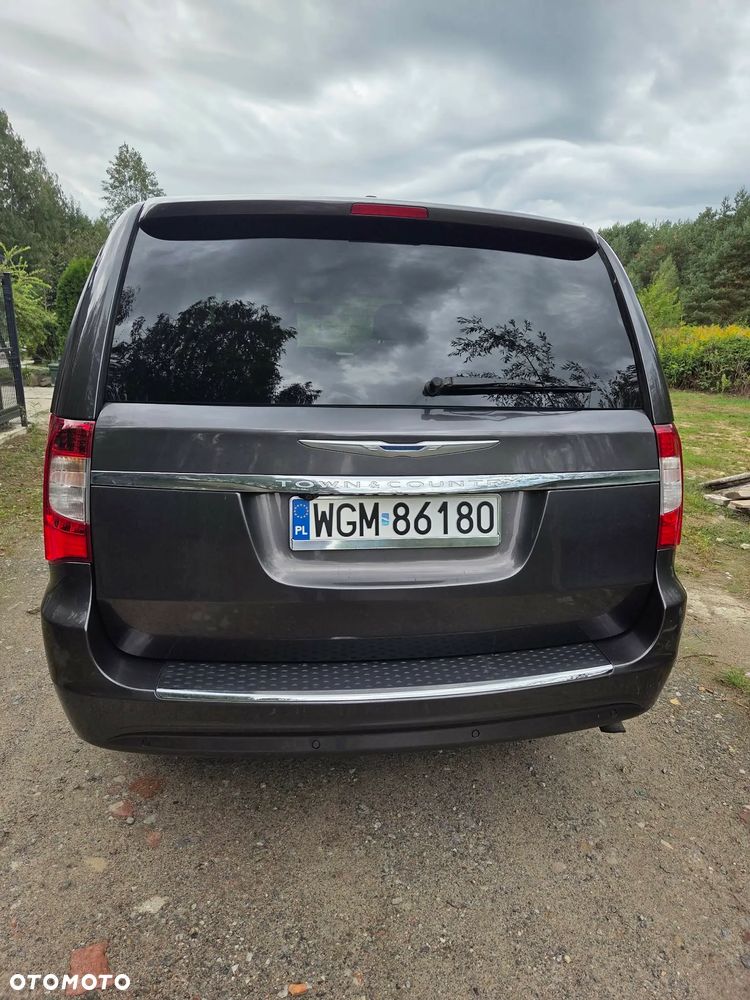 Chrysler Town & Country 3.6 Limited - 6