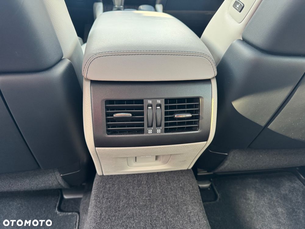 Lexus LS 460 Elite - 25