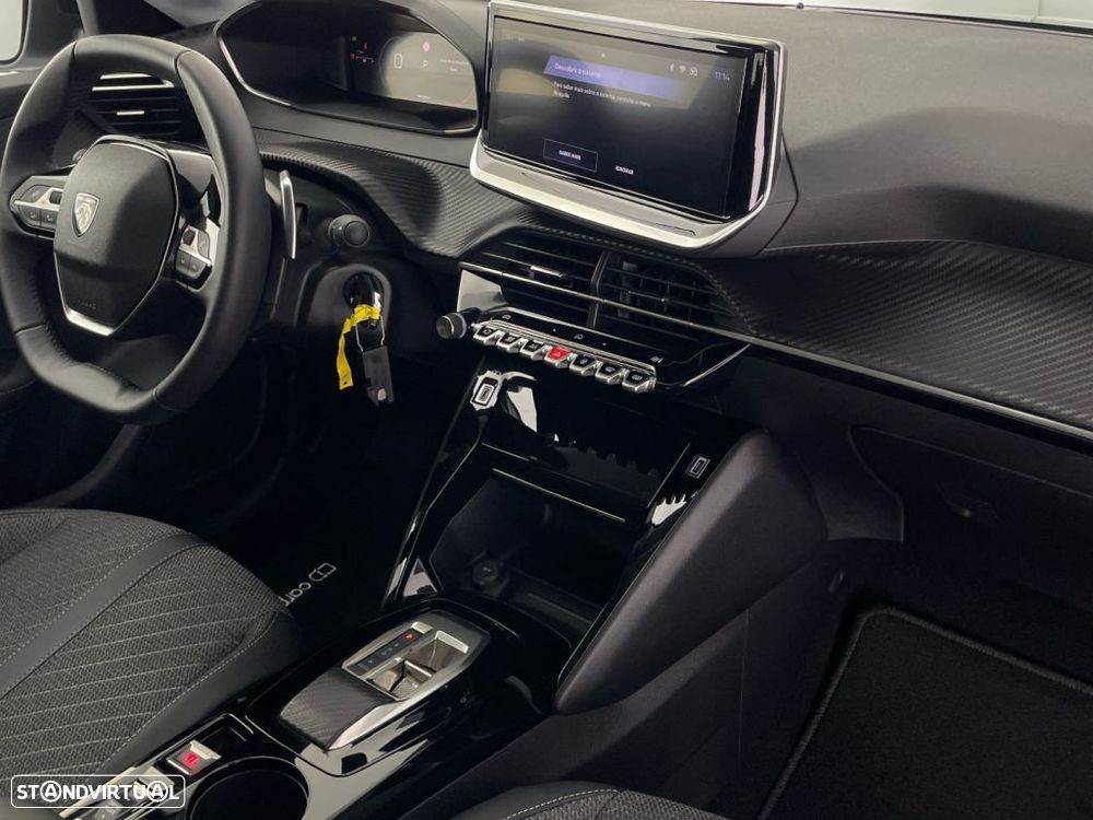 Peugeot 208 1.2 Hybrid Allure e-DCS6 - 23