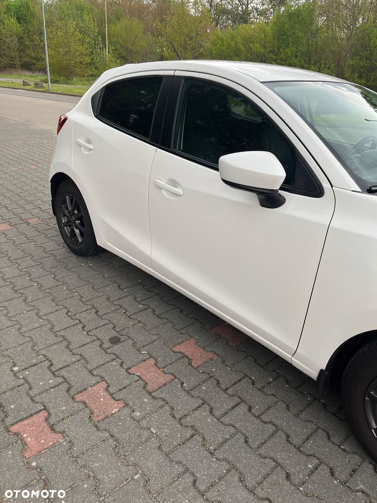 Mazda 2 - 3