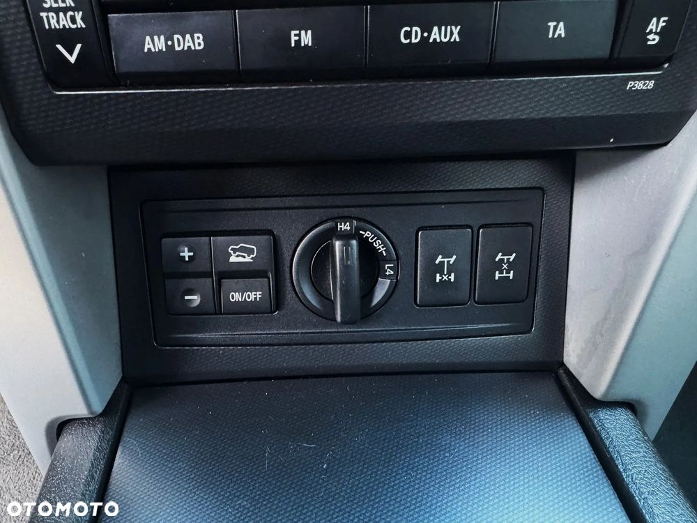 Toyota Land Cruiser 3.0 D-4D Automatik Executive - 27