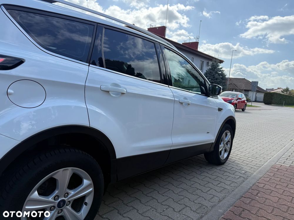 Ford Kuga - 17