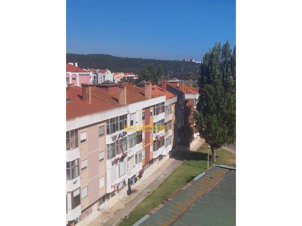 Apartamento T2 com varanda e arrecadação Serra das Minas - Grande imagem: 2/2