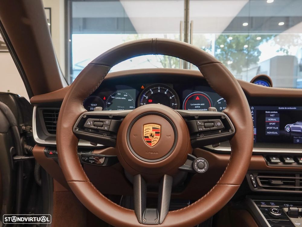 Porsche 911 Carrera S PDK — fotografia 18