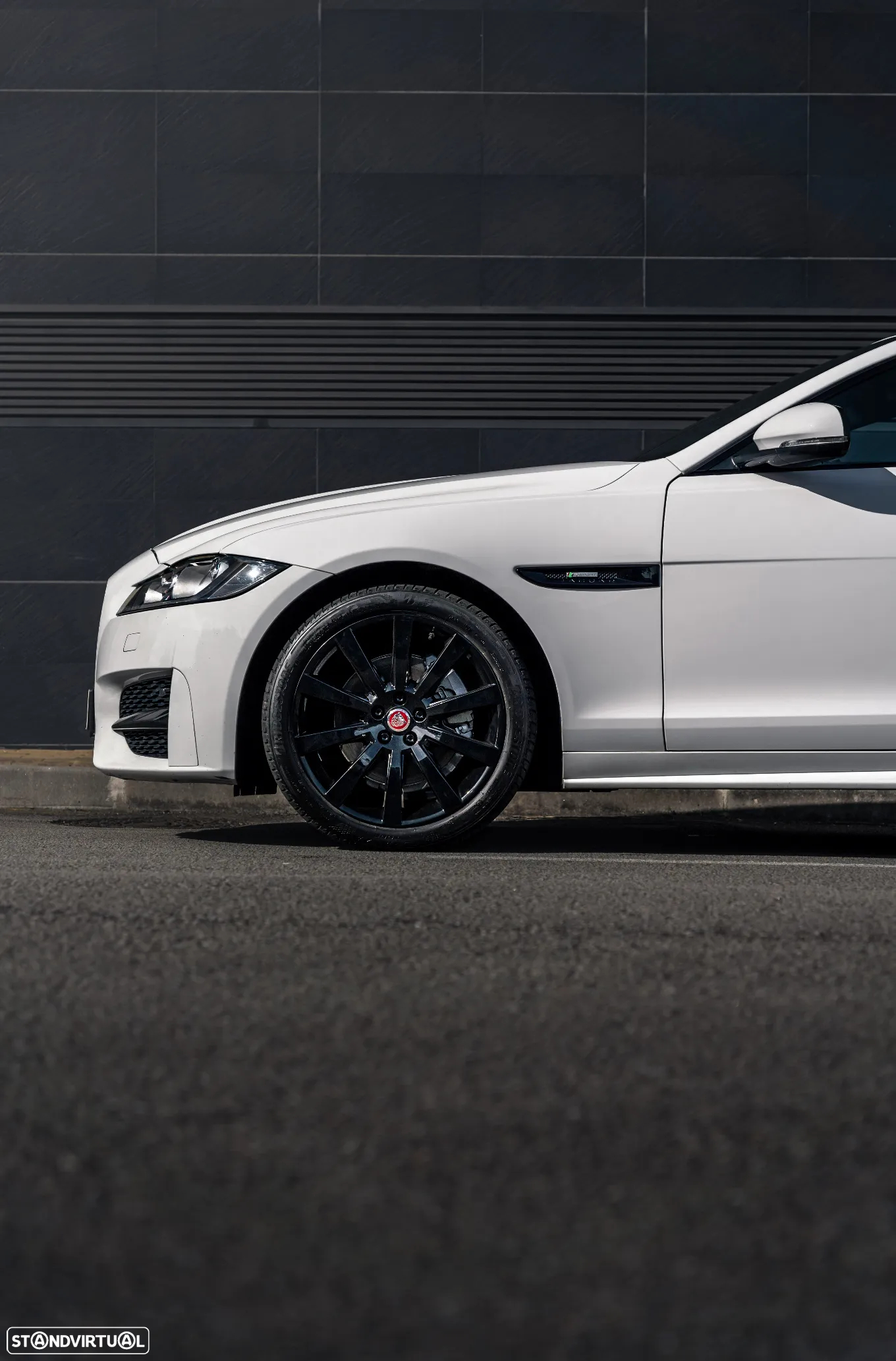 Jaguar XF 2.0 D R-Sport Aut. - 22