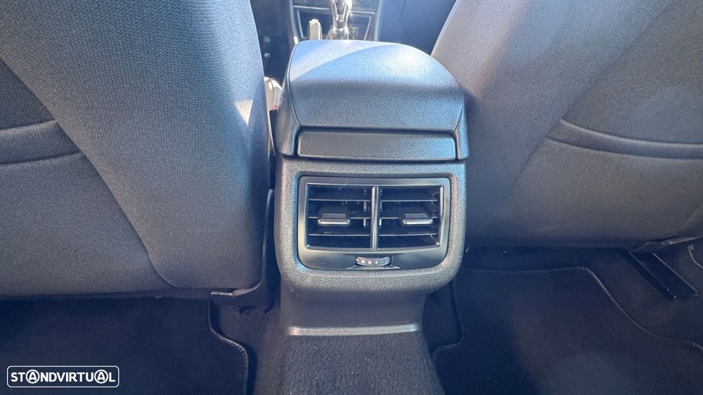 SEAT Leon 1.6 TDI Reference Ecomotive - 25