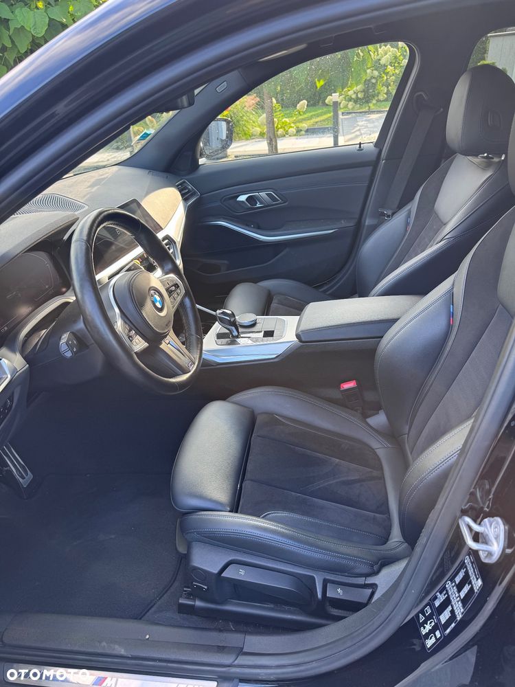BMW Seria 3 320d xDrive M Sport - 10