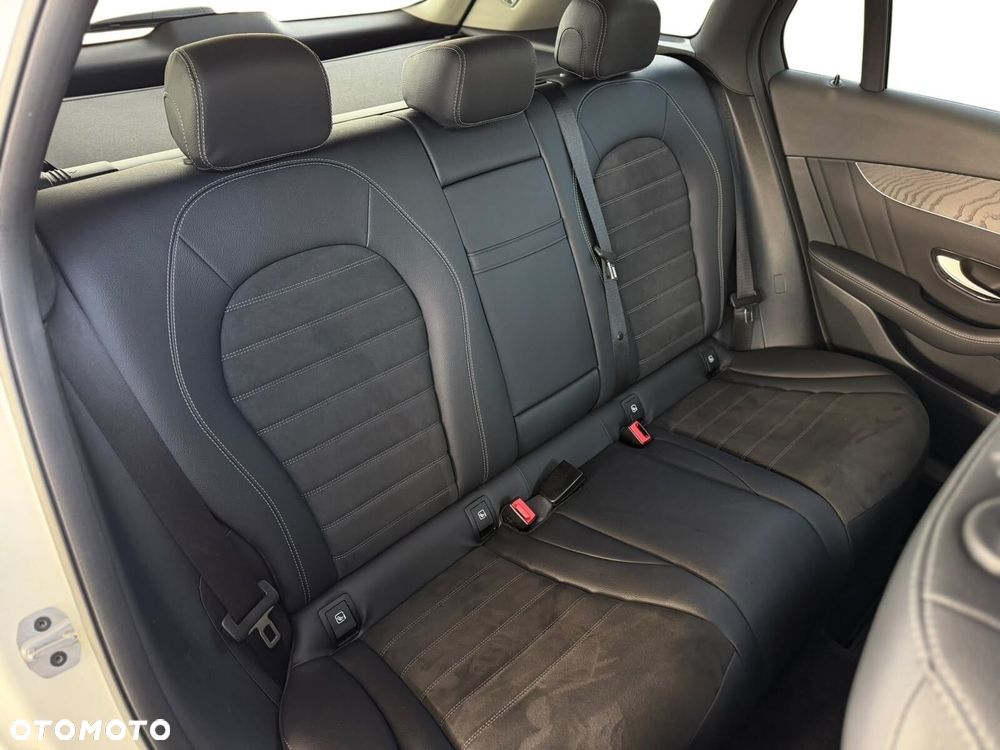 Mercedes-Benz GLC 200 d 4-Matic - 24