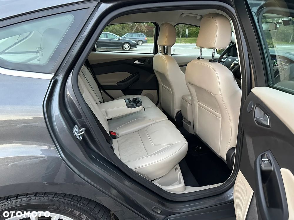 Ford Focus Electric - 37