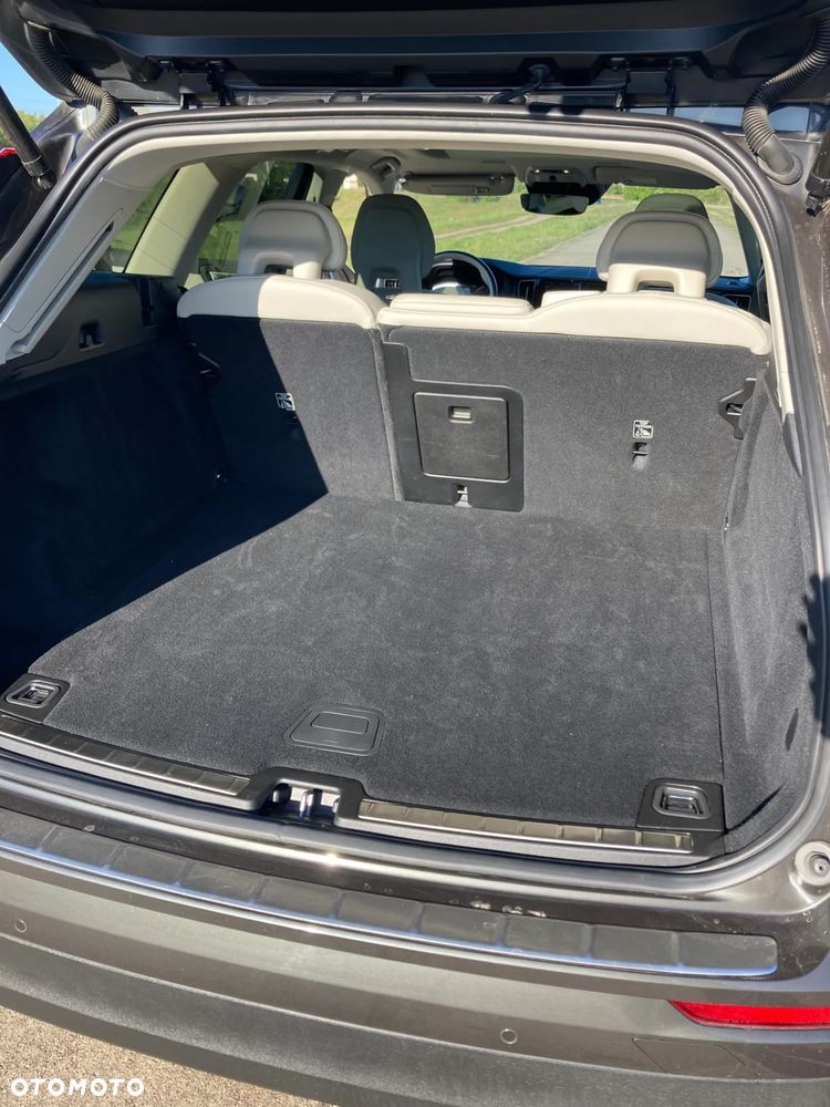 Volvo XC 60 T6 AWD Geartronic Momentum - 11