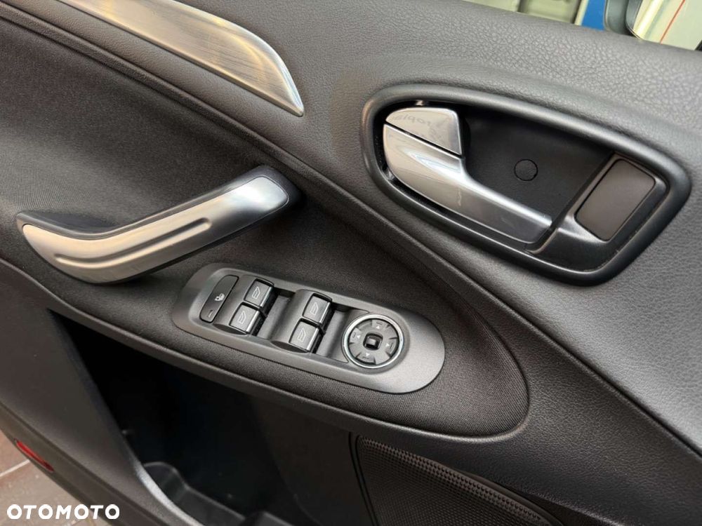Ford S-Max - 21