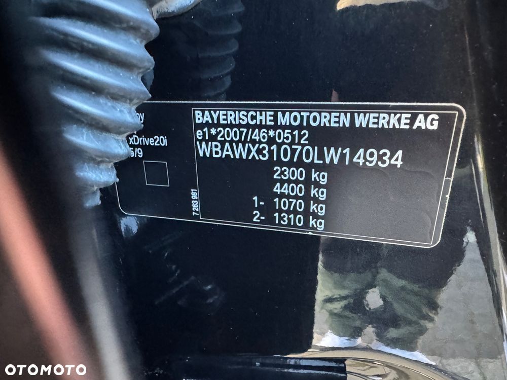 BMW X3 xDrive20i - 29