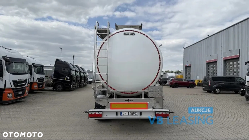 Ackermann VAN HOOL 3 AXLE SEMI TRAILER cysterna do przewozu materiałów niebezpiecznych - 6