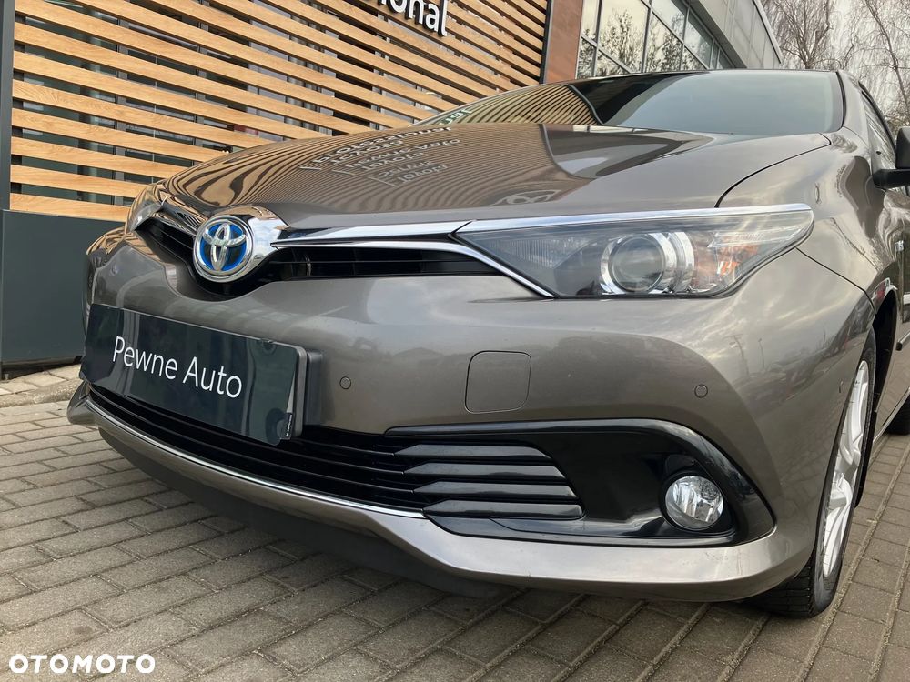 Toyota Auris Hybrid 135 Premium - 13