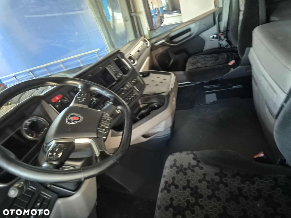 Scania S450 6x2/4 Pusher - 17