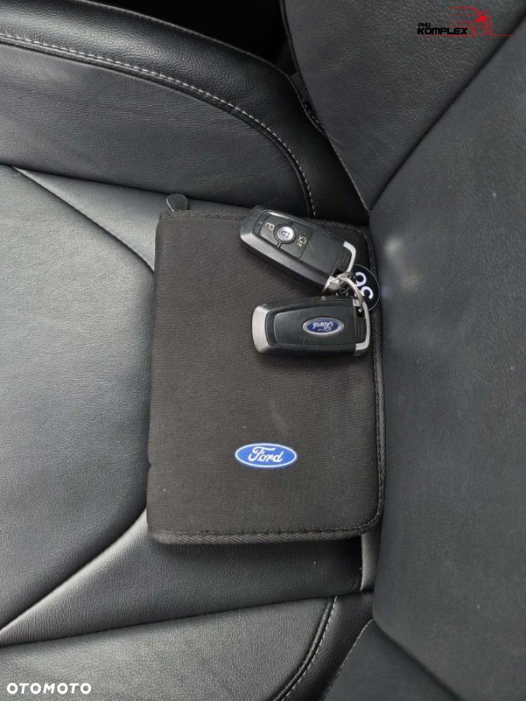 Ford S-Max - 37