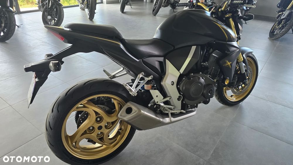 Honda CB - 25