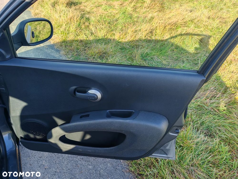 Nissan Micra 1.2 Visia - 4