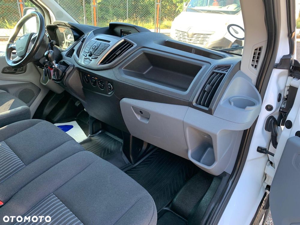Ford Transit - 18