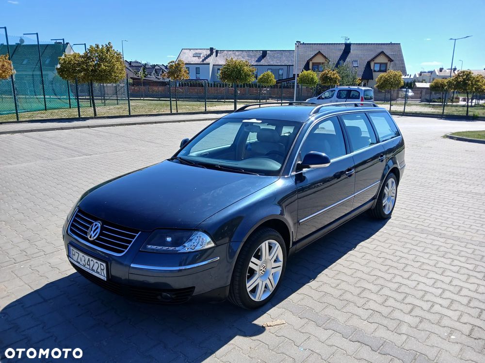 Volkswagen Passat 2.5 TDI V6 Comfortline - 16
