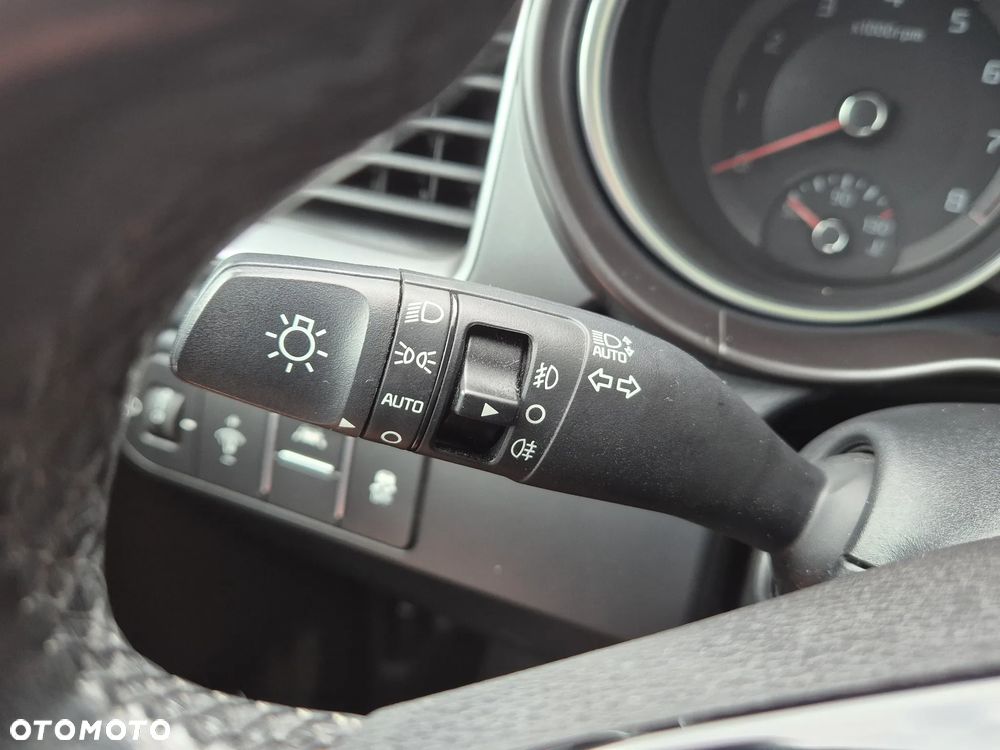 Kia Ceed 1.4 T-GDI M - 29