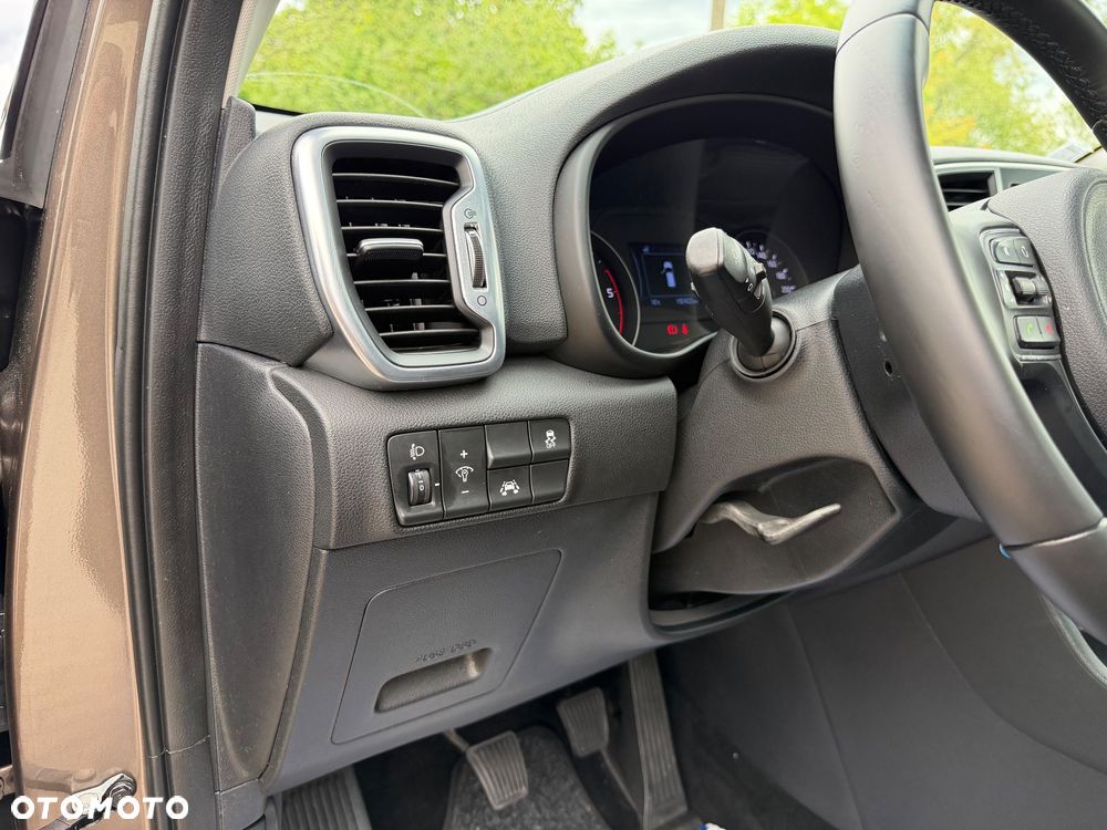 Kia Sportage 1.7 CRDI M 2WD - 18