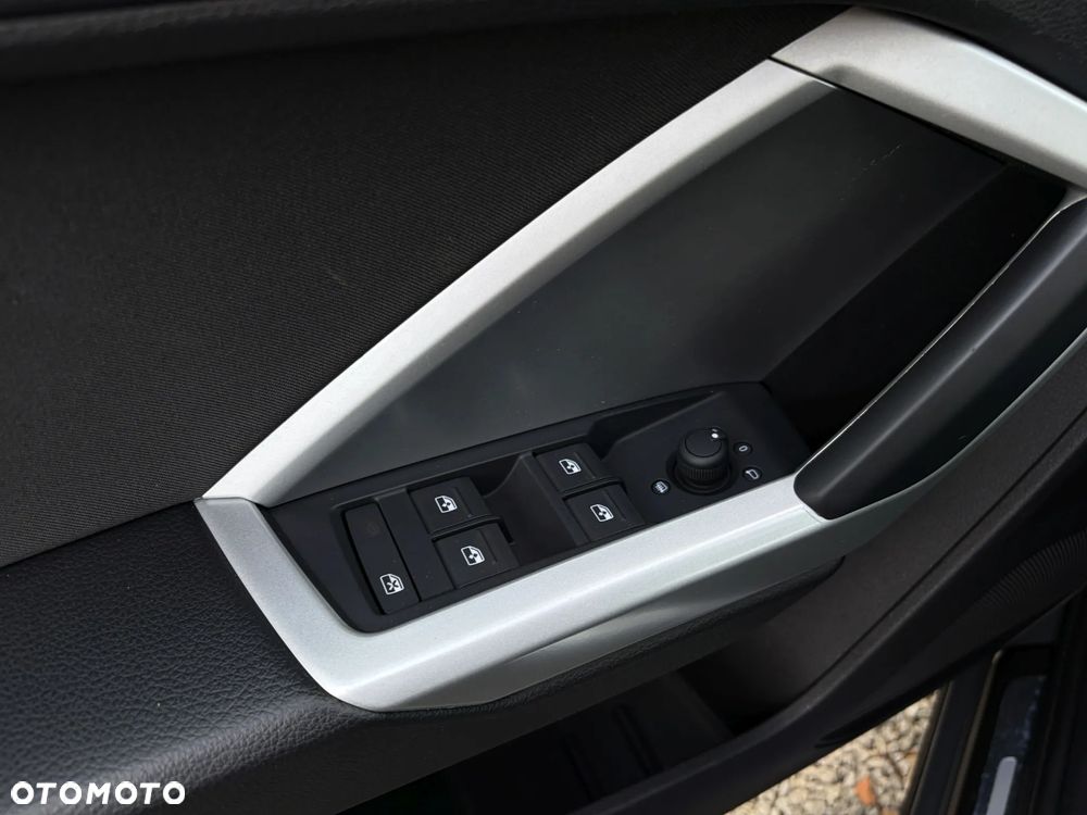 Audi Q3 35 TFSI S tronic - 30