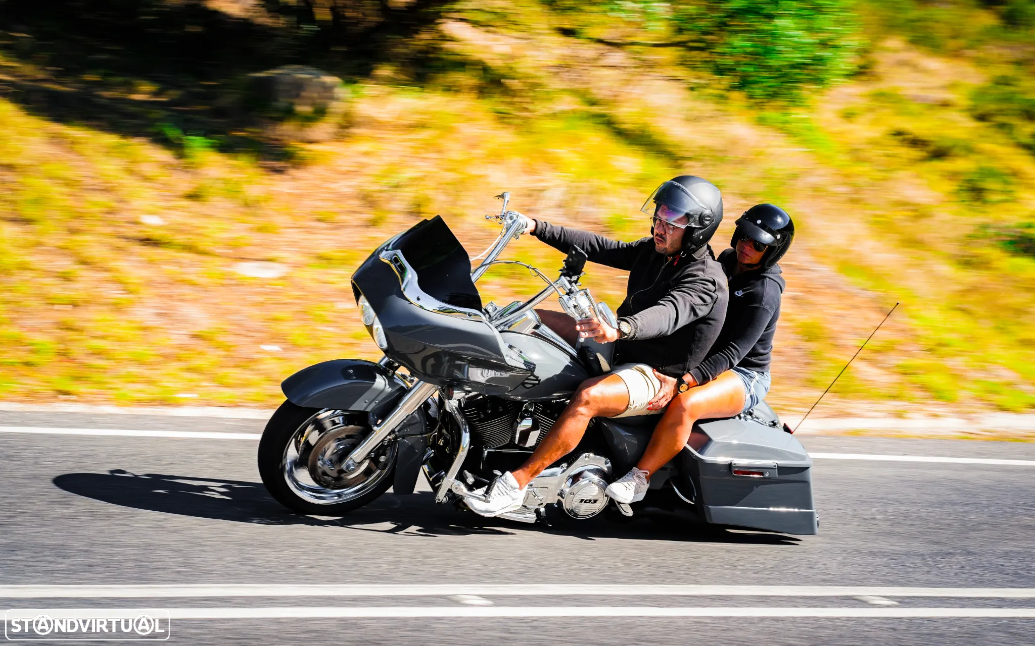 Harley-Davidson FLT FLTRX Road Glide Custom - 3