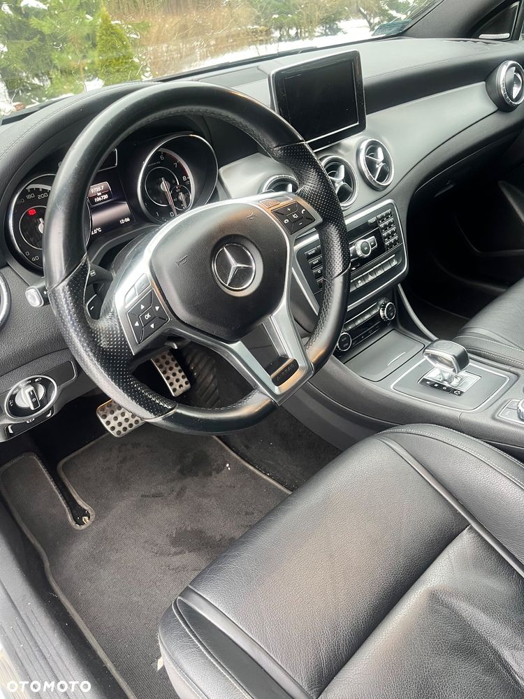 Mercedes-Benz CLA 45 AMG 4Matic 7G-DCT - 11