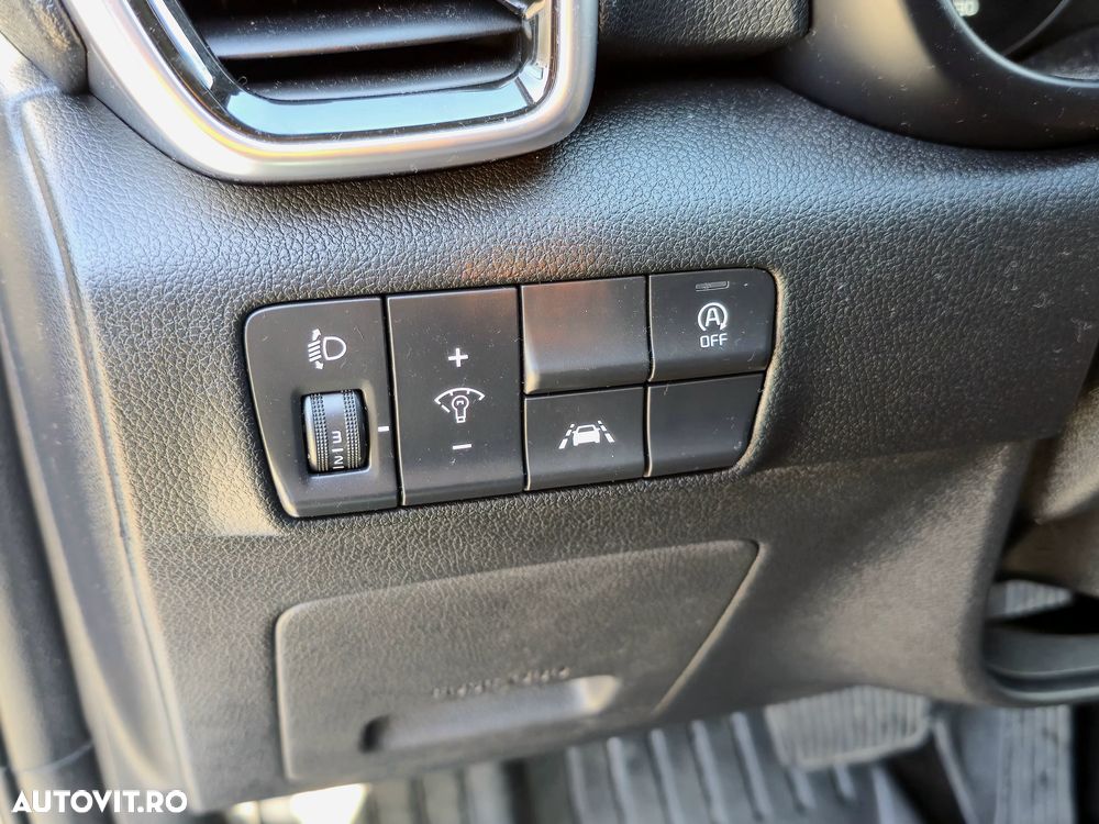 Kia Sportage 1.6 DSL MHEV 7DCT HP 4x2 Business Line - 19