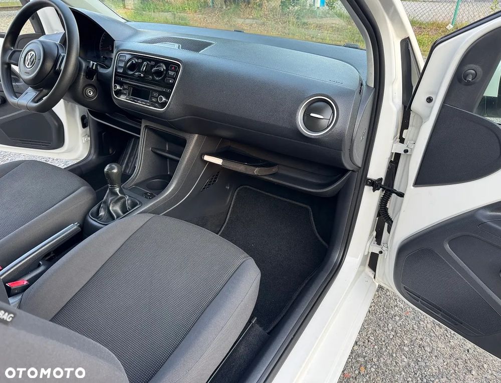 Volkswagen up! - 23