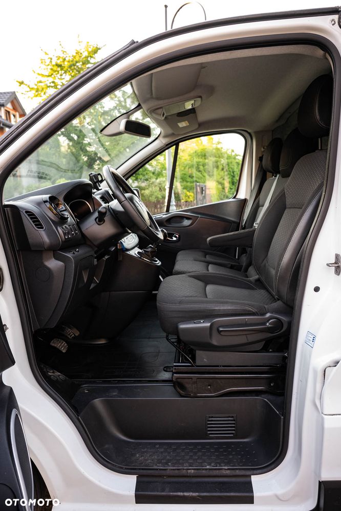 Opel Vivaro L2H1 2.9t Elegance Premium - 10