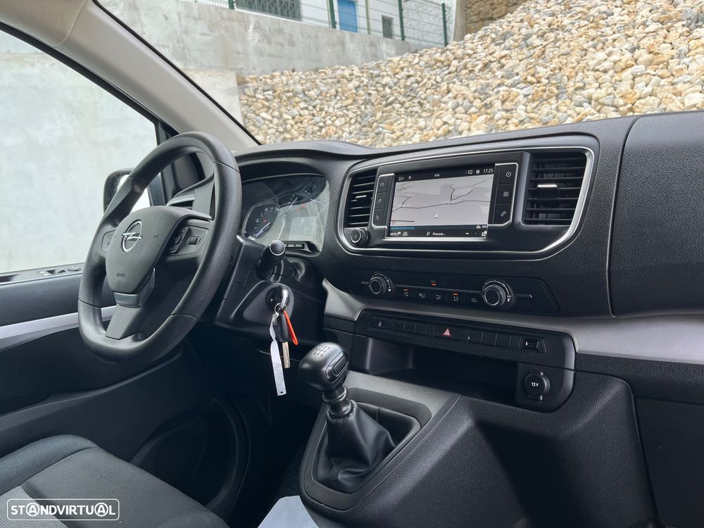 Opel Vivaro 2.0 CDTI 6 lugares Versão Longa - 28