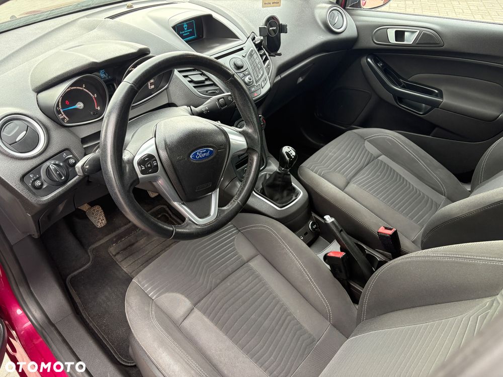 Ford Fiesta - 6