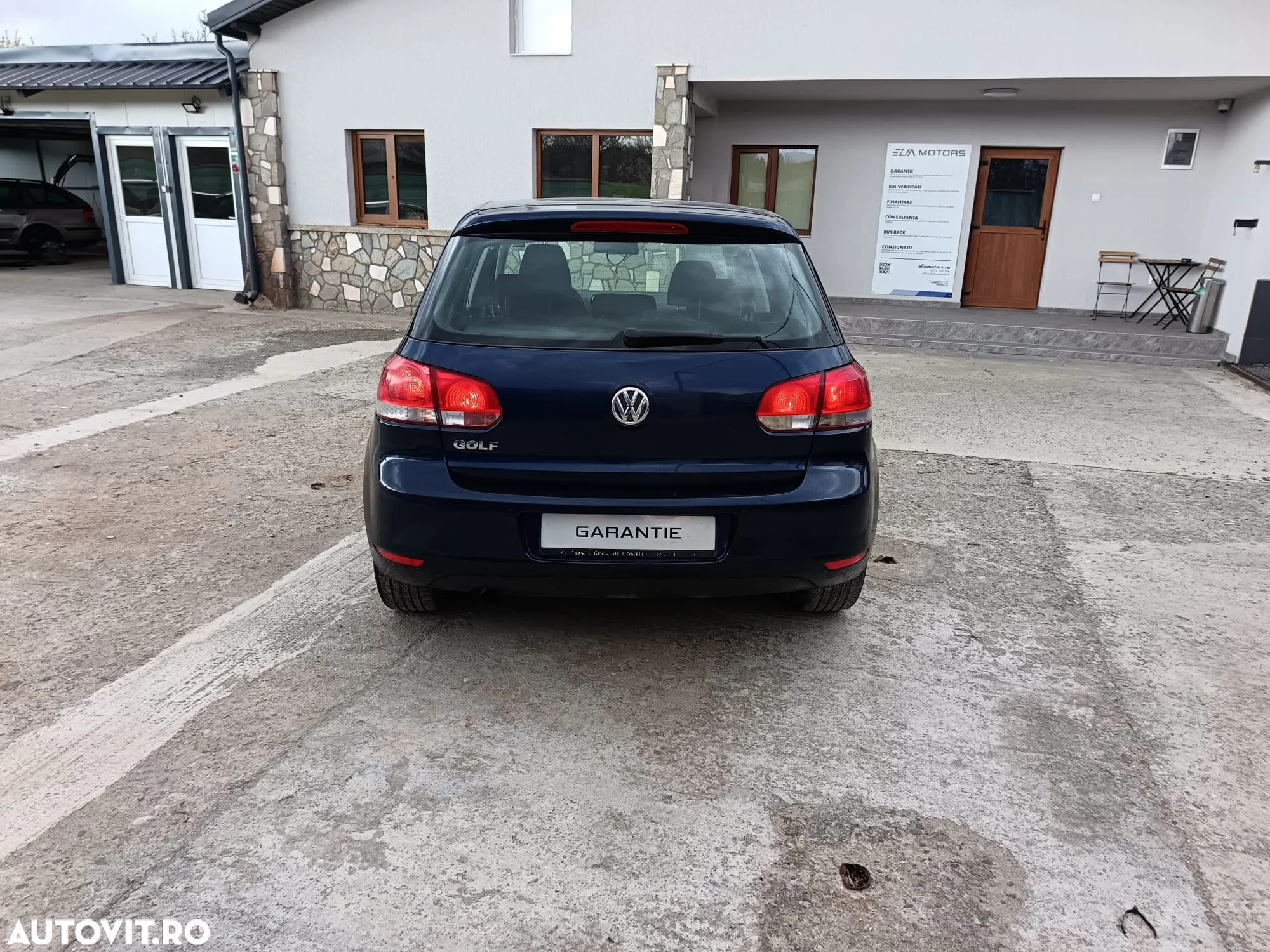 Volkswagen Golf 1.6 TDI DPF Comfortline - 8