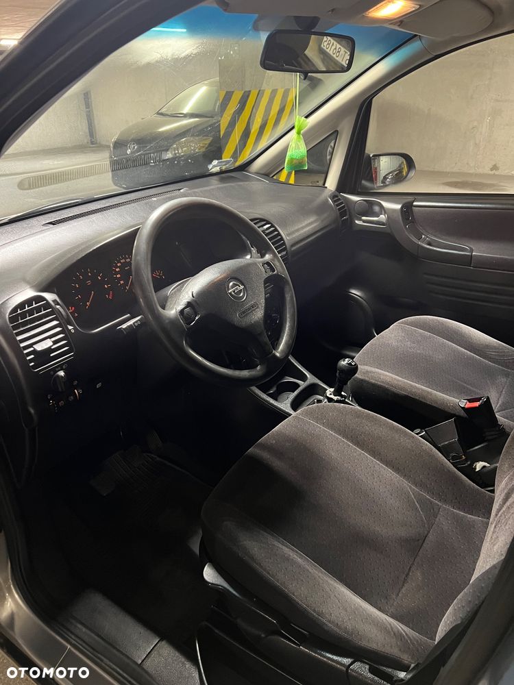Opel Zafira - 14