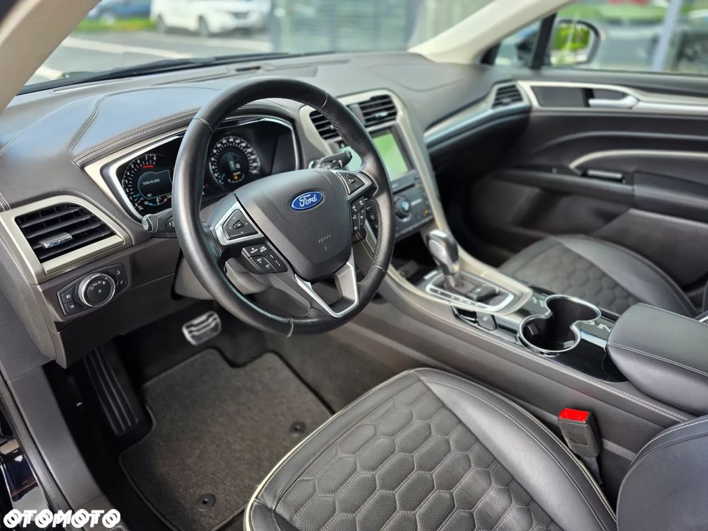 Ford Mondeo Vignale 2.0 EcoBoost - 10