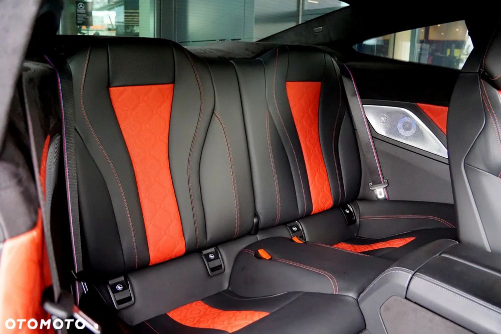 BMW M8 - 25