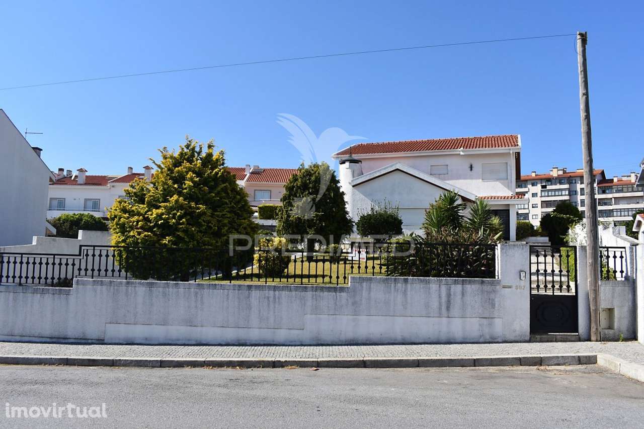 Moradia - T5 -  Vilar do Paraíso / Mafamude - Grande imagem: 3/27