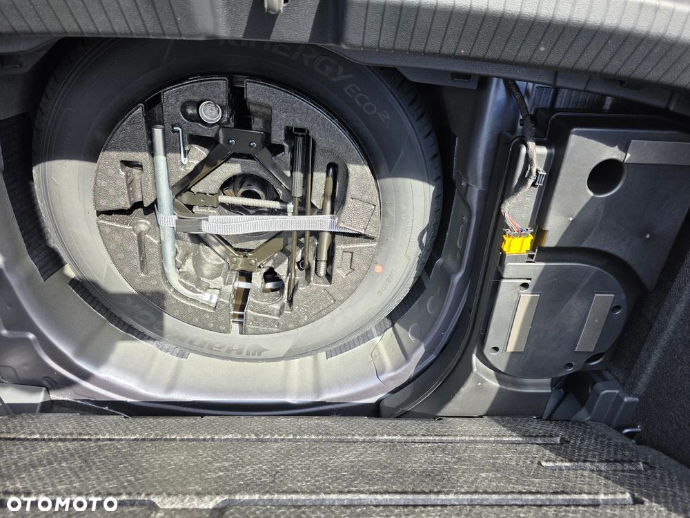 Volkswagen Polo 1.0 TSI R-Line Plus DSG - 31