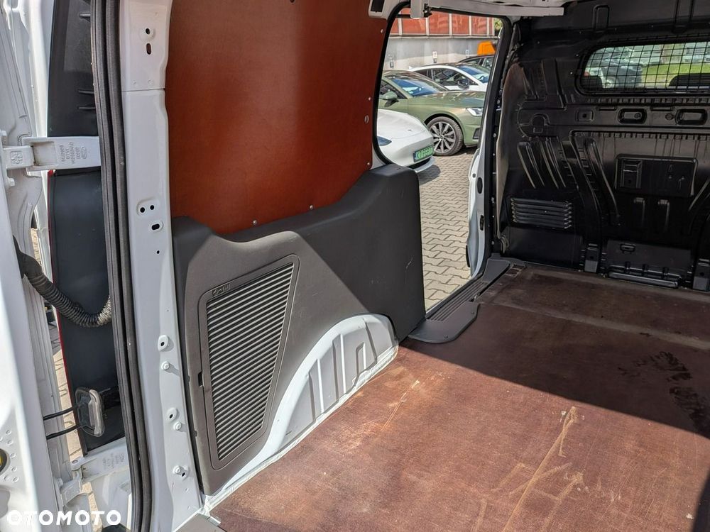 Ford Transit Connect 240 L2 LKW Autm Trend - 31